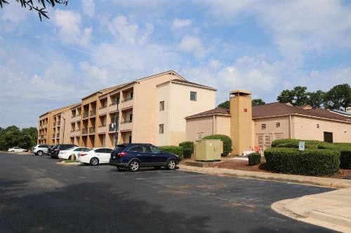 Baymont by Wyndham Columbia Northwest image 14